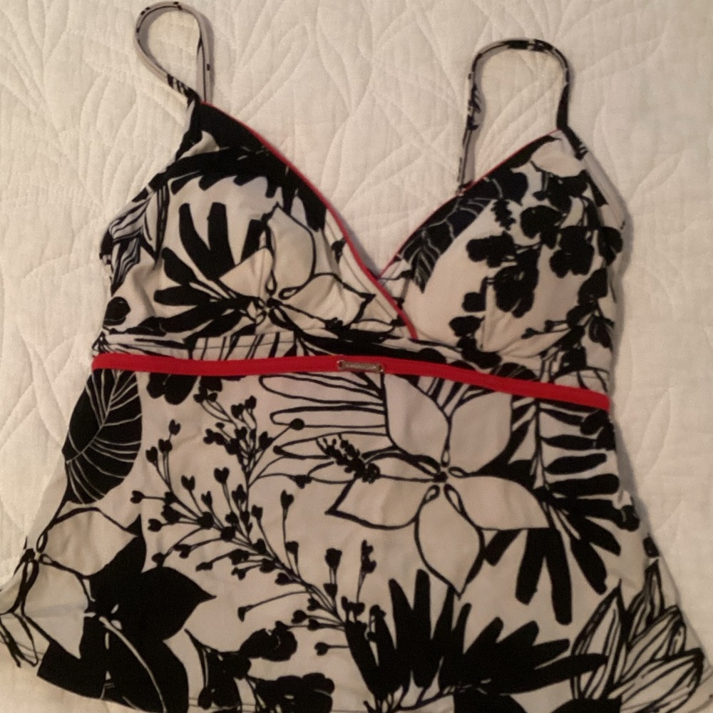Caribbean Joe Black and White Floral Tankini Top with Red Accent